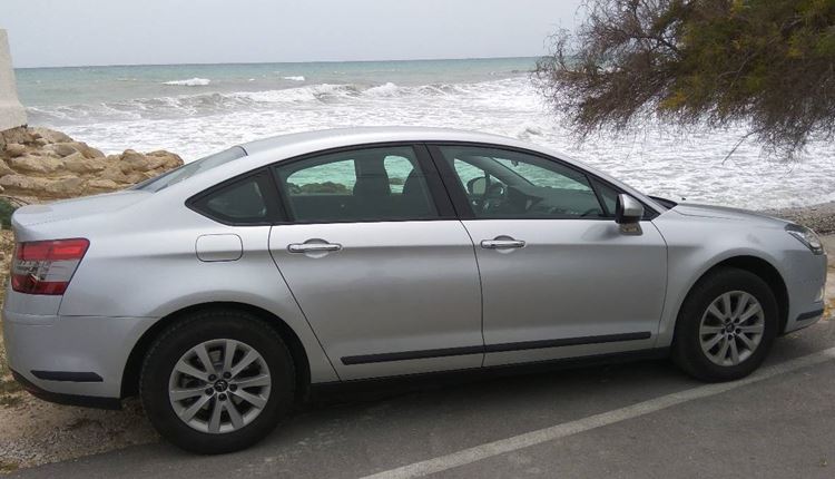 Cheap taxis and transfers from Valencia Airport to Torrevieja.