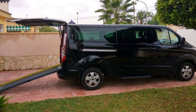 Vehicle used for transfers adapted to people in wheelchairs or with reduced mobility PMR from the Valencia train station to Benidorm.